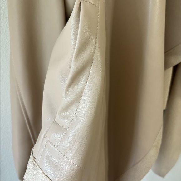 BNWT Altar’d State Reversible Jacket, 10/12 - Picture 6 of 7